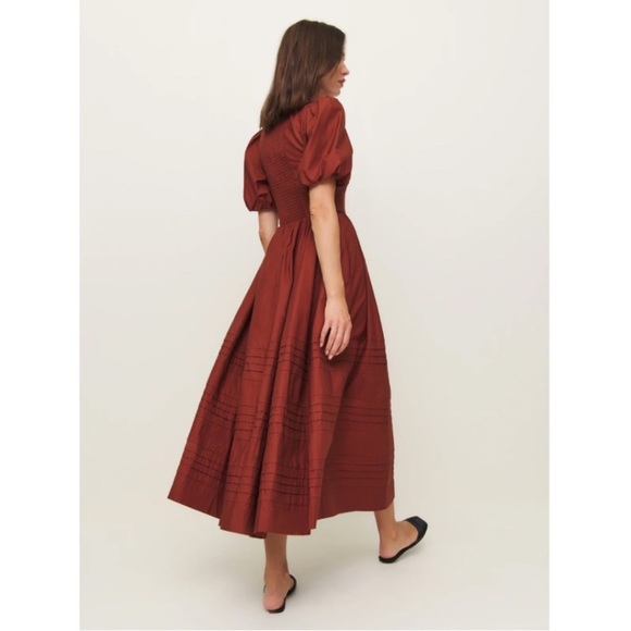 Reformation Everlyn Dress in Fig Jam - Picture 2 of 8